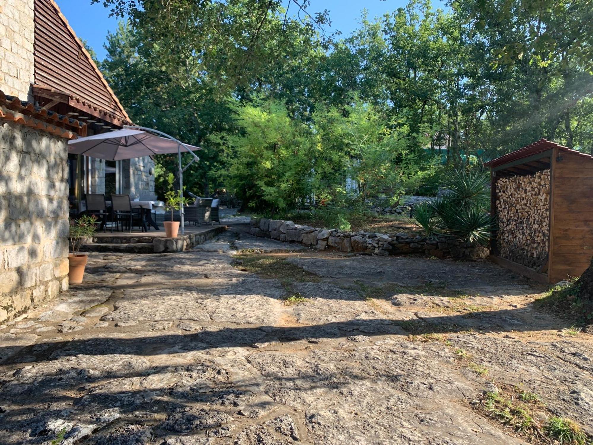 Saint Alban Auriolles Gite Avec Piscine Privee Au Coeur D'Une Foret De Chenes Proche De Vallon Pont D'Arc מראה חיצוני תמונה